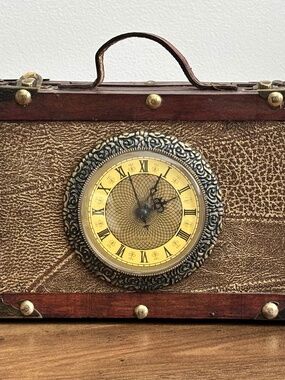 VINTAGE Cherry Wood Suitcase Rustic Style Storage Box Clock Leather Chest Wooden